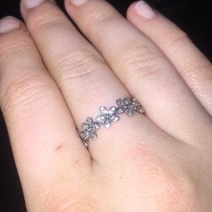 Pandora ring